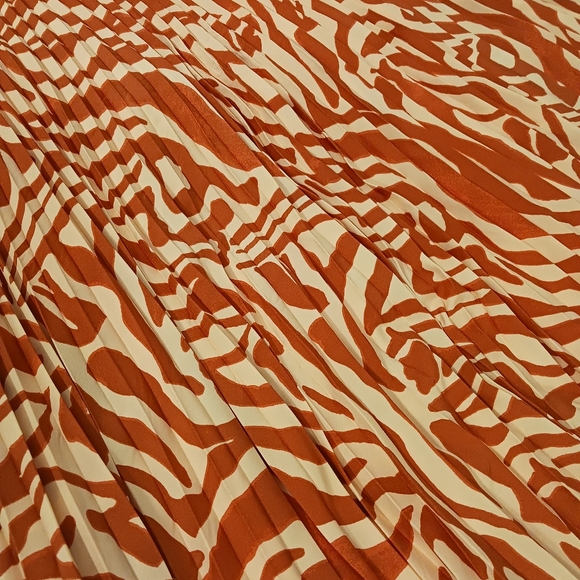 Plus Size The Isobel Silky Pleated Skirt by Anthropologie - Picture 4 of 8